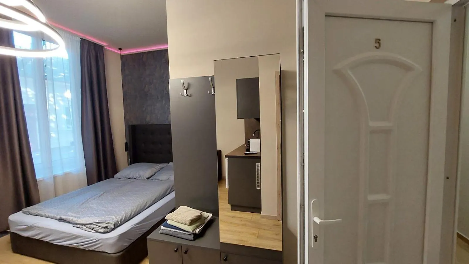 Foeldvary 3In1 Apartments Szeged
