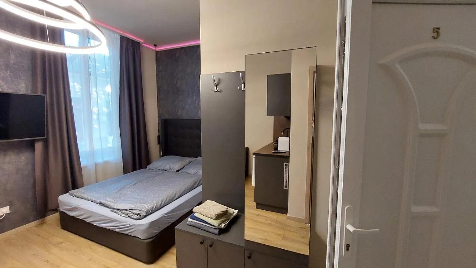 Foeldvary 3In1 Apartments Szeged